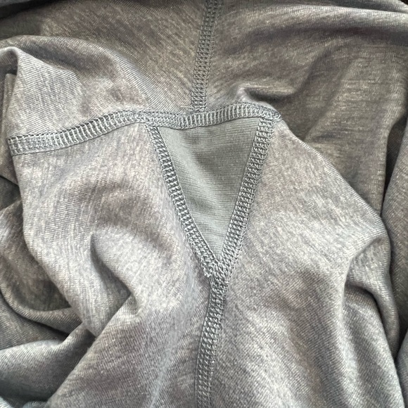 EUC Lululemon Wunder Under Crop III Heathered Denim Sz4 - Picture 5 of 8
